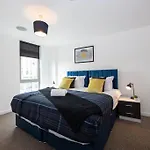 Stylish Apartment, Northern Quarter, Perfect For Groups Long Term Disc