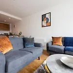 Stylish Apartment, Northern Quarter, Perfect For Groups Long Term Disc